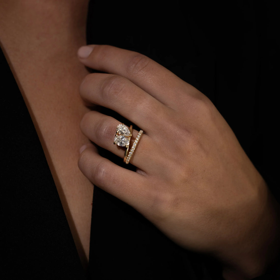 2.0TCW Oval & Pear Diamond Toi Et Moi Unique Engagement Ring