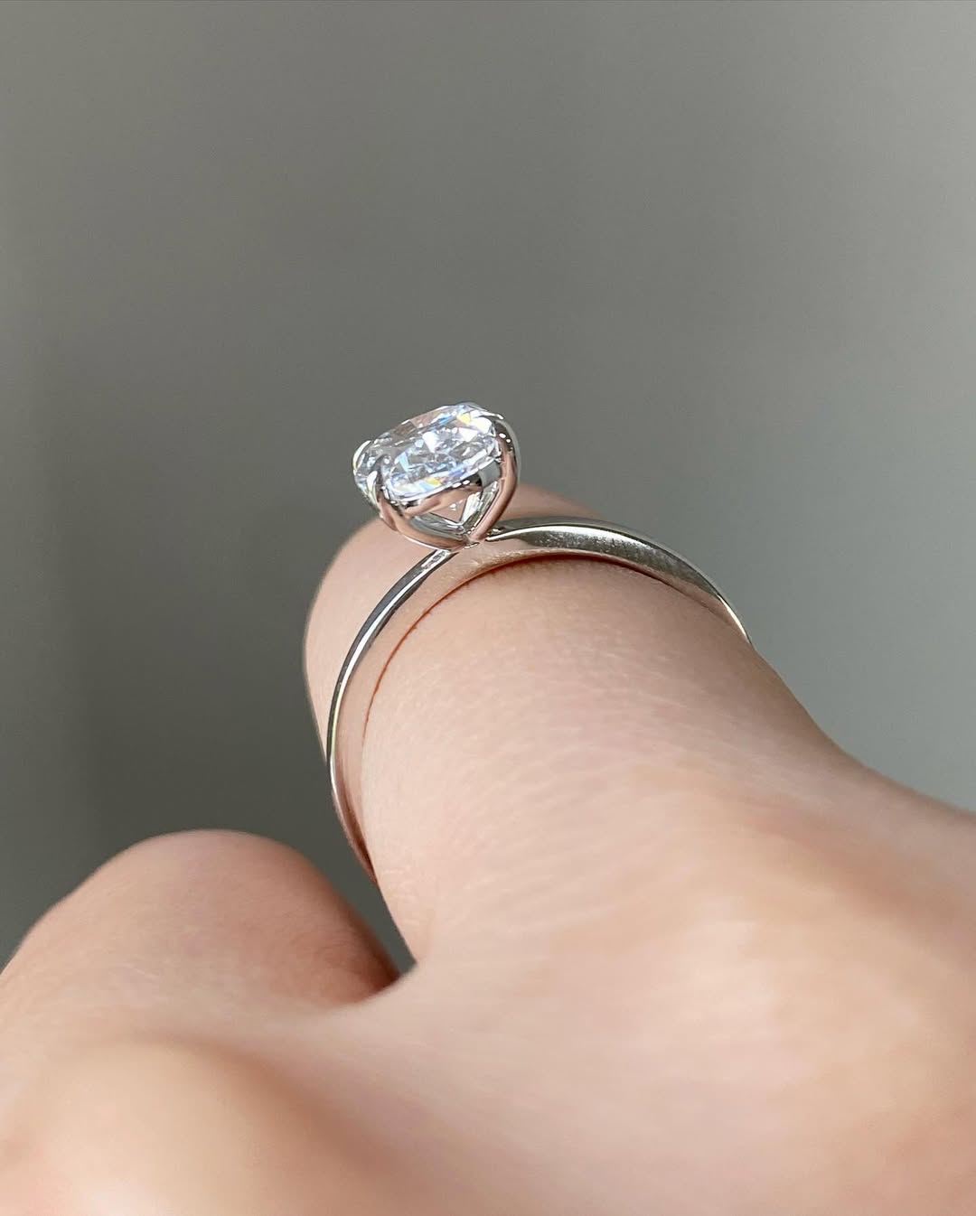 4-Prong Solitaire Engagement Ring